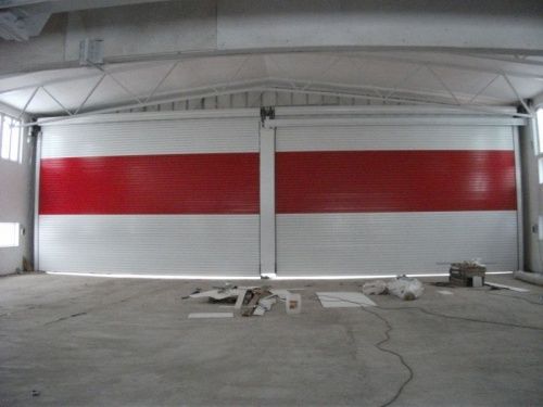 ворота авиационные с цветной вставкой